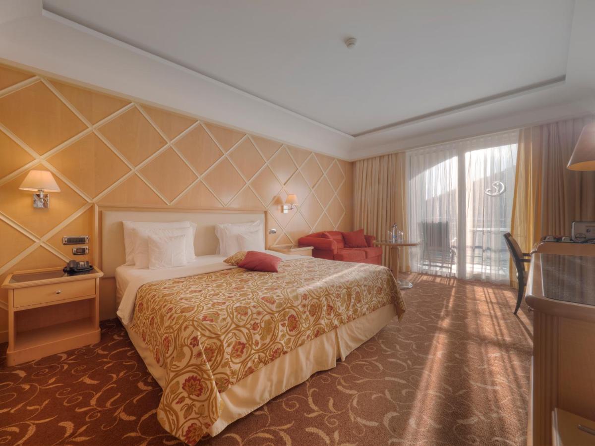 Splendid Conference & Hotel Budva