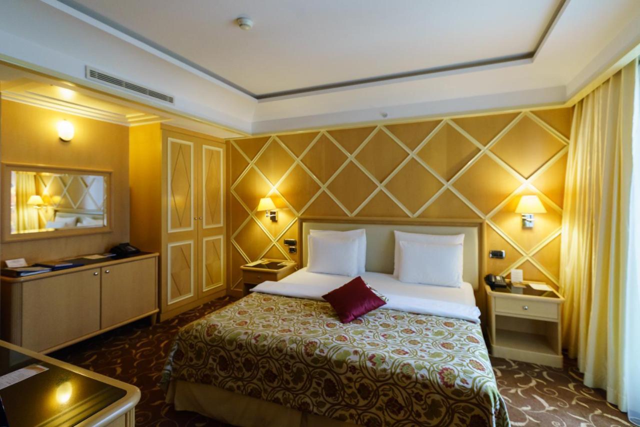 Splendid Conference & Hotel
