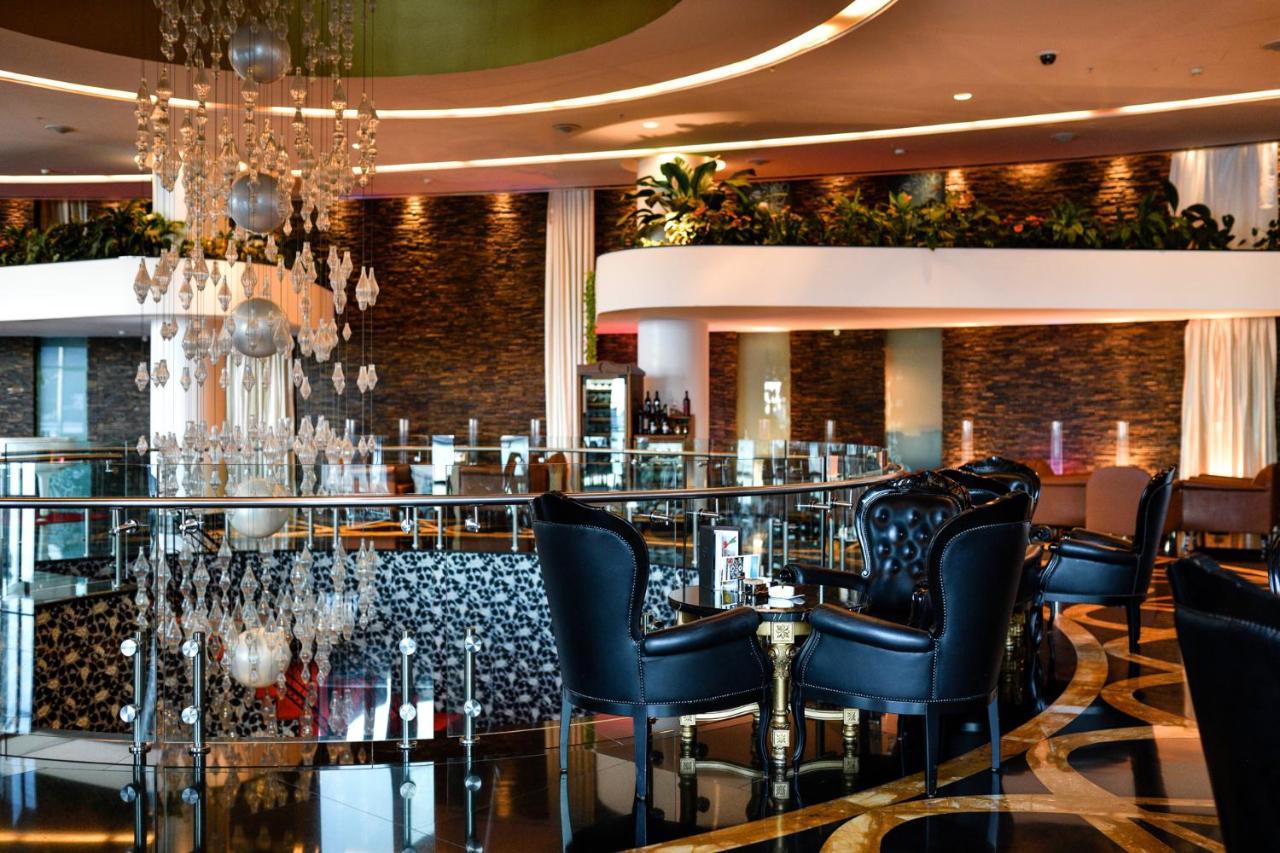 Splendid Conference & Hotel 5*